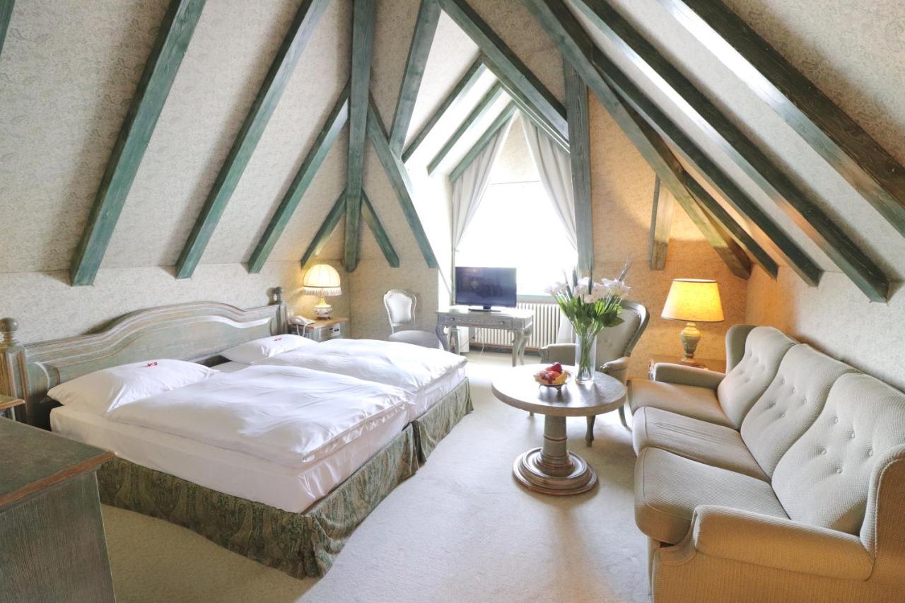 Drachenburg & Waaghaus Hotel Gottlieben Bagian luar foto